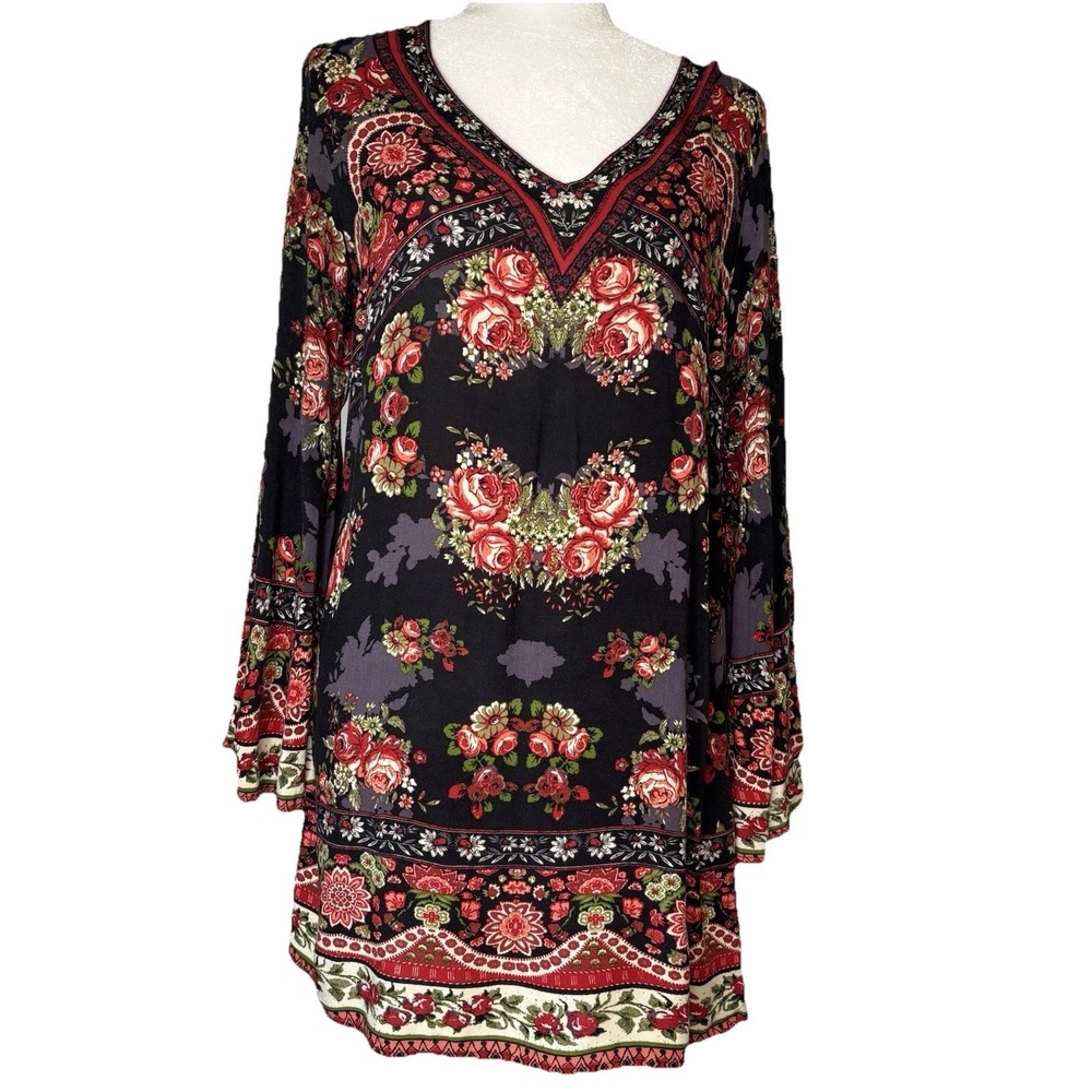 Flying Tomato Dress Med Dark Floral Black Red Print A-LIne Shift Bell Sleeve